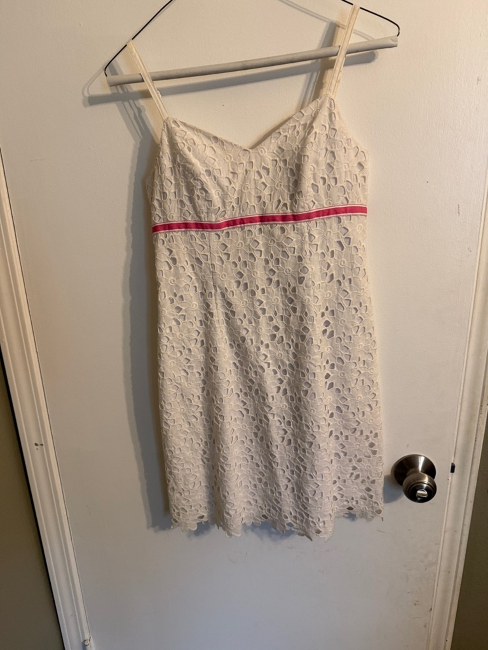 Lilly Pulitzer White Lace Mini Dress with Pink Waist Band size 0
